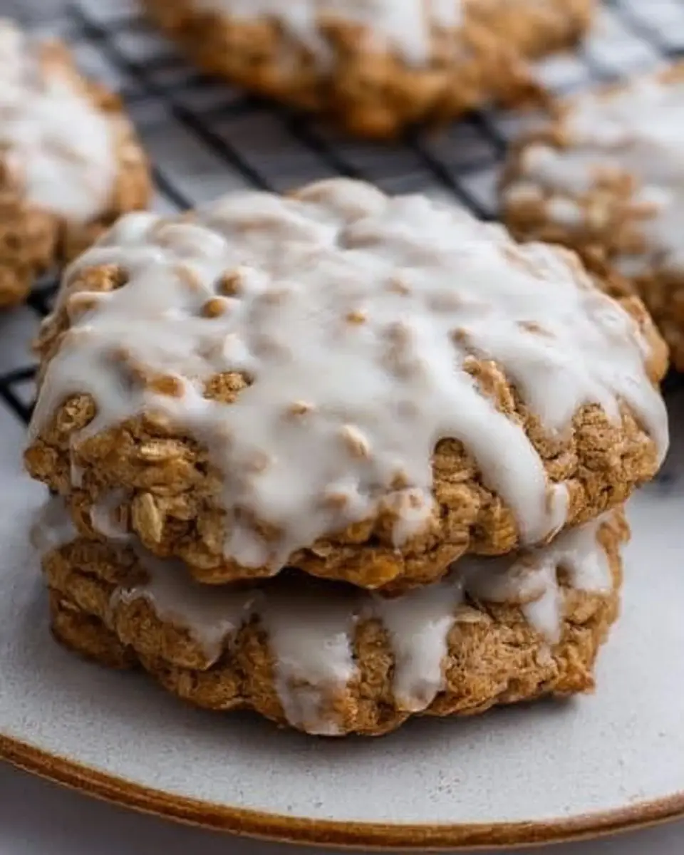 Iced oatmeal cookies – Crumbl copycat